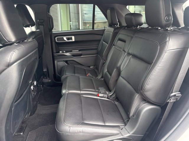 Certified 2020 Ford Explorer XLT w/ Equipment Group 202A AWD/4WD image 39