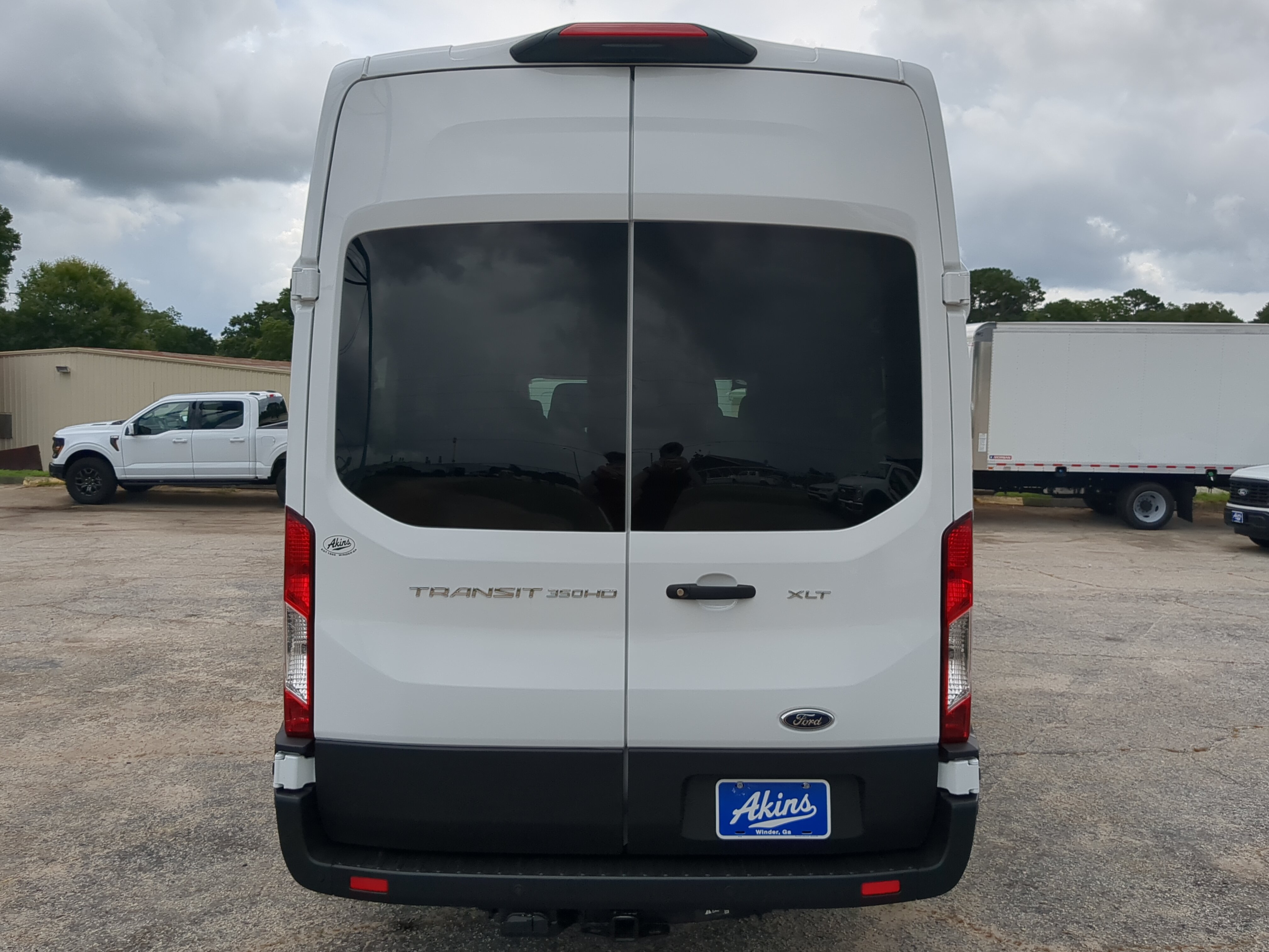 Certified 2025 Ford Transit 350 XLT RWD image 4