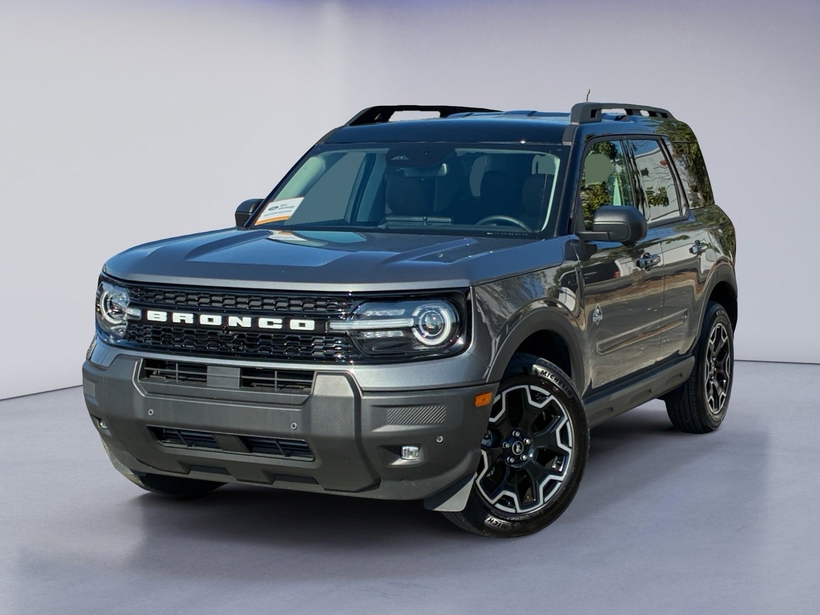 Certified 2025 Ford Bronco Sport Outer Banks w/ Outer Banks Tech Package+ AWD/4WD image 2