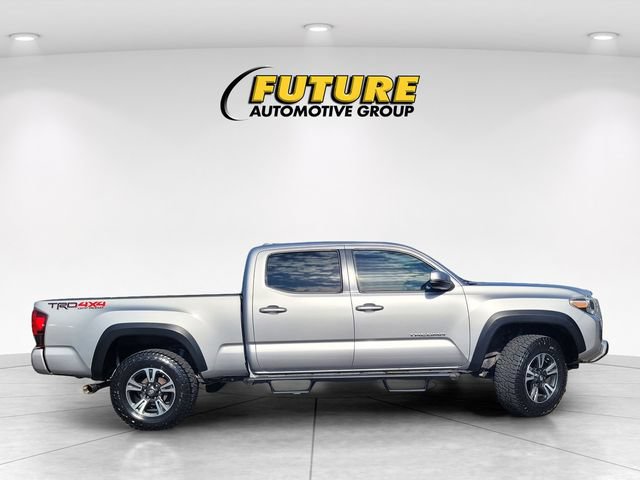 Used 2019 Toyota Tacoma TRD Off-Road AWD/4WD image 3