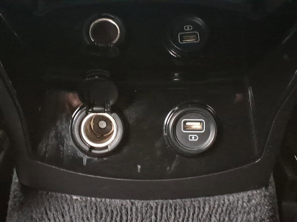 Used 2022 Kia Sorento SX image 31