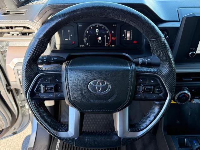 Used 2024 Toyota Tacoma SR5 AWD/4WD image 14
