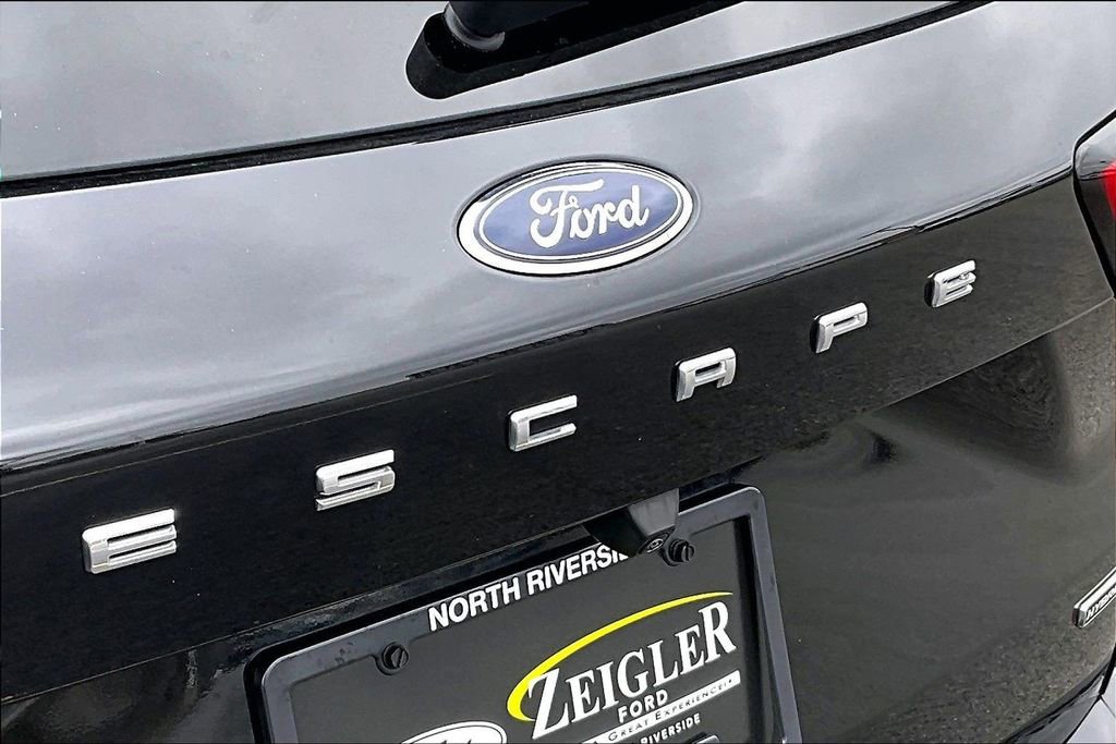 Certified 2023 Ford Escape ST-Line Select w/ Tech Pack #2 image 8