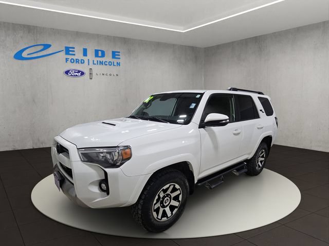 Used 2022 Toyota 4Runner TRD Off-Road Premium AWD/4WD image 5