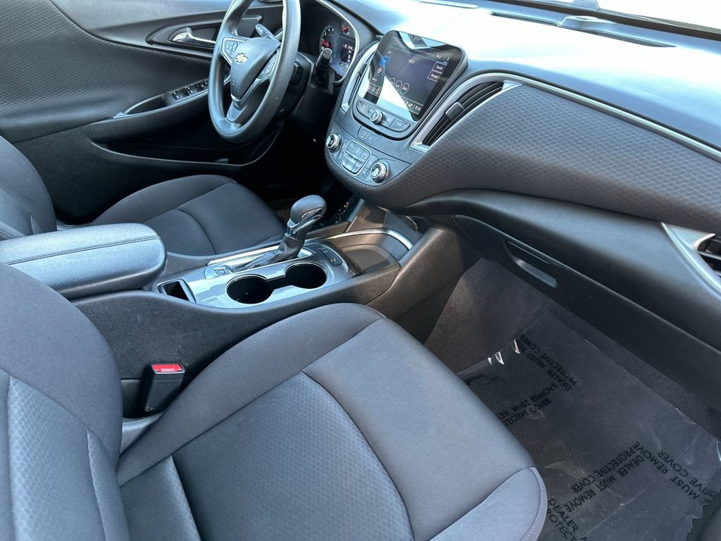 Used 2024 Chevrolet Malibu LT FWD image 14