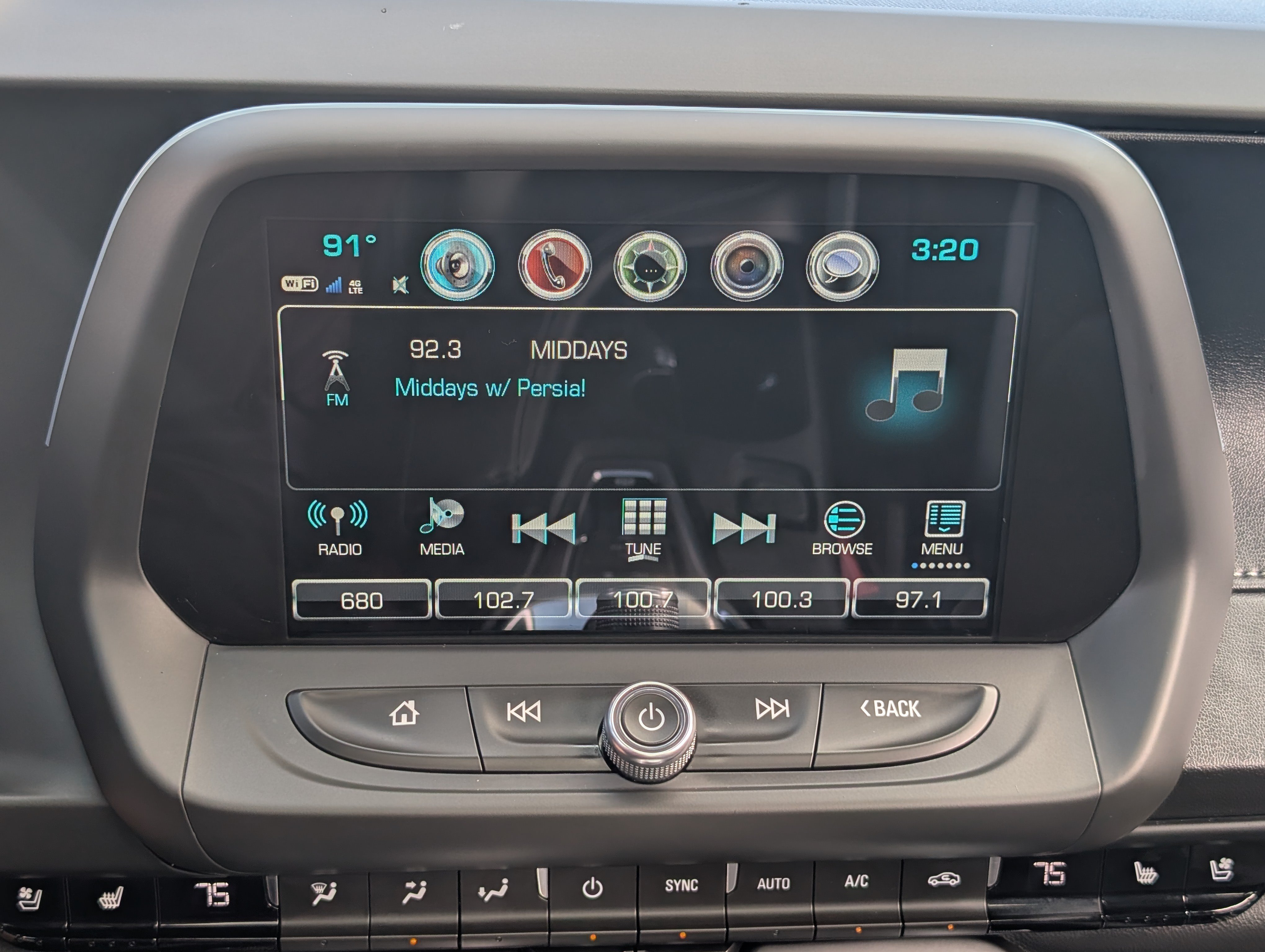 Used 2018 Chevrolet Camaro SS RWD image 24