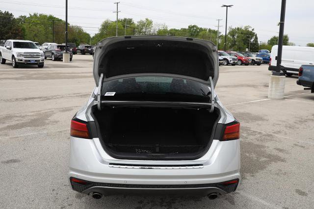 Used 2020 Nissan Altima 2.5 SR w/ Premium Package FWD image 11