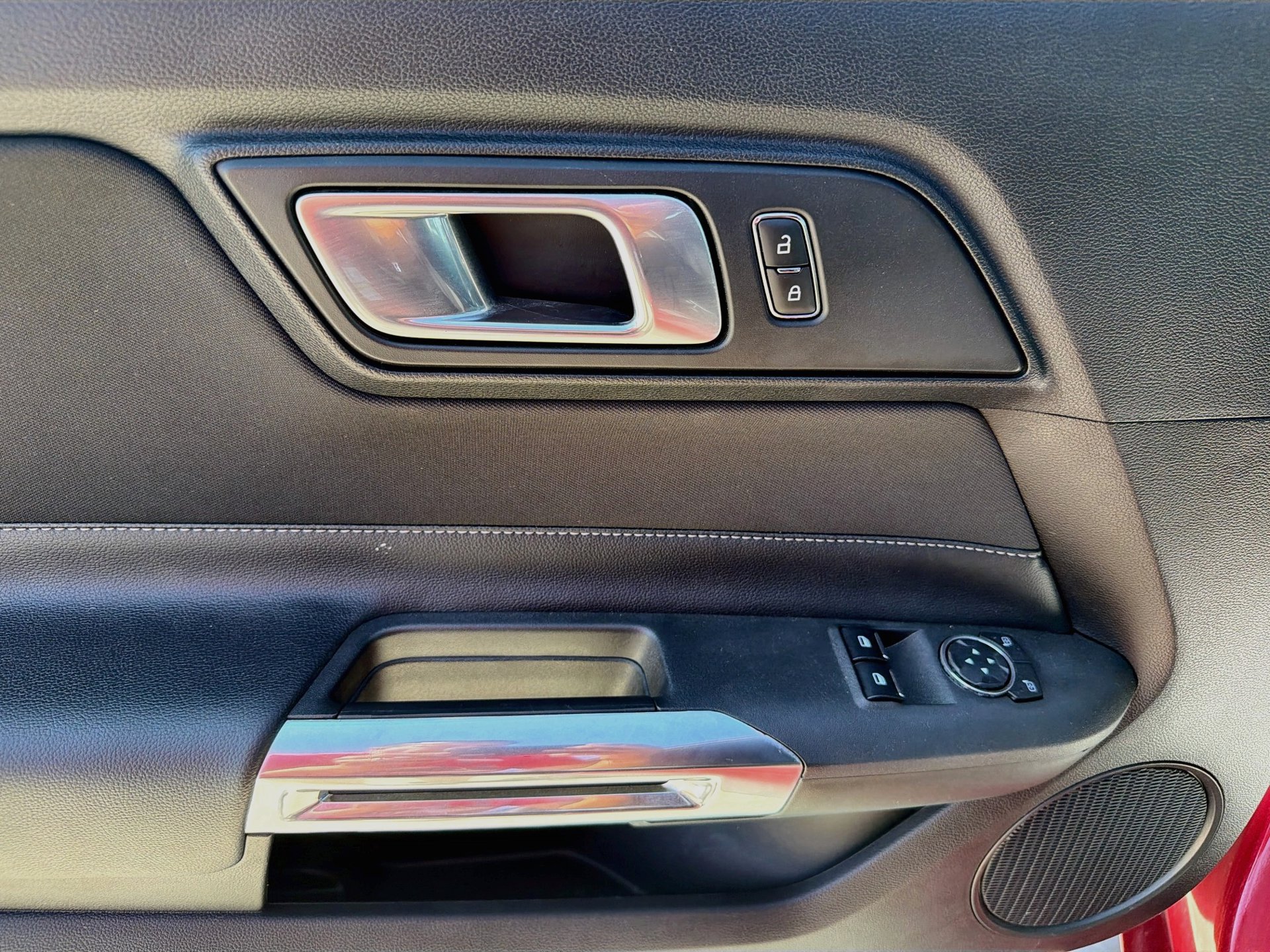 Certified 2023 Ford Mustang Coupe RWD image 17