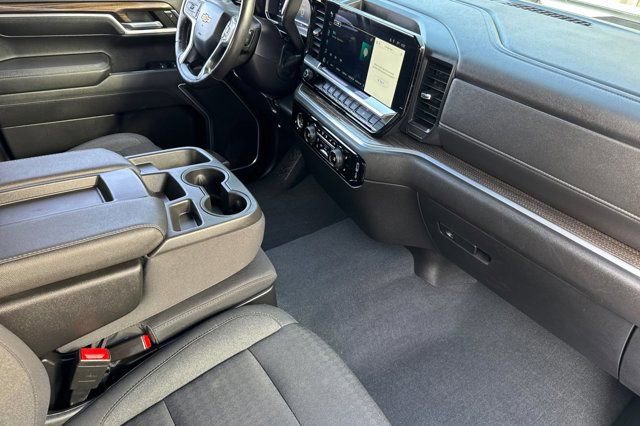 Used 2022 Chevrolet Silverado 1500 LT w/ Protection Package image 17