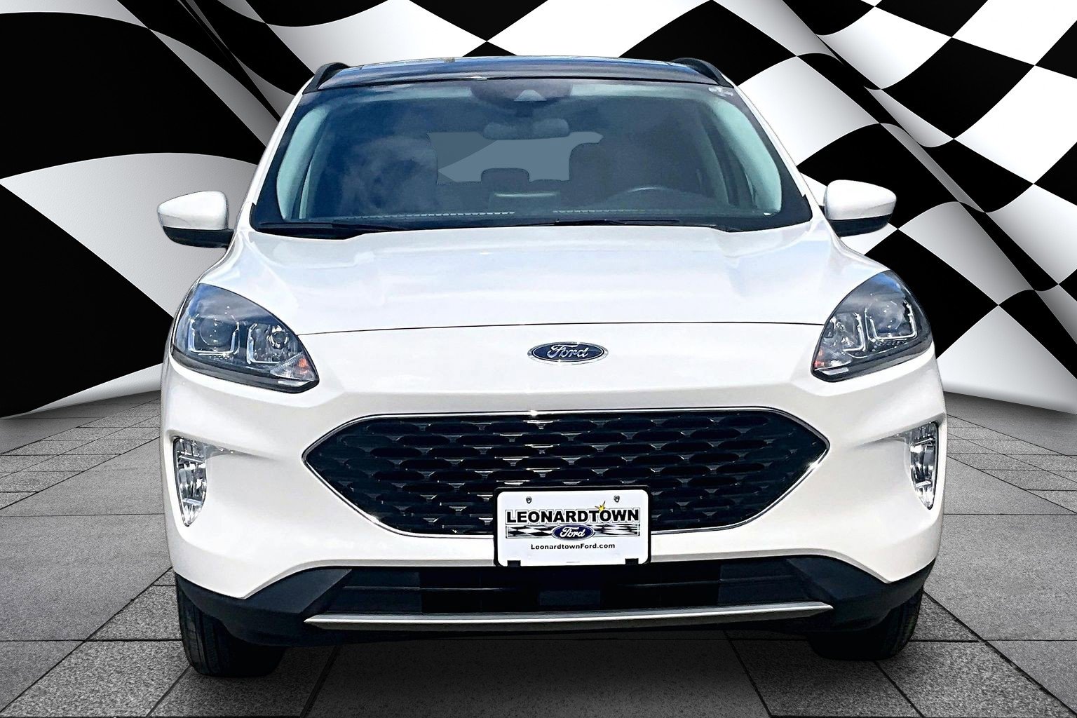 Certified 2022 Ford Escape SEL w/ Technology Package AWD/4WD image 3