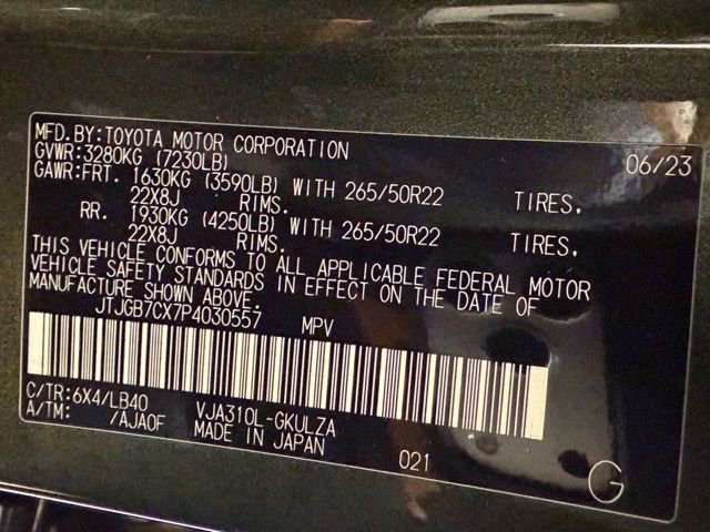 Used 2023 Lexus LX 600 4WD w/ Accessory Package (Z1) image 31