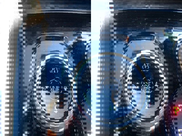 Used 2023 GMC Canyon Denali image 15