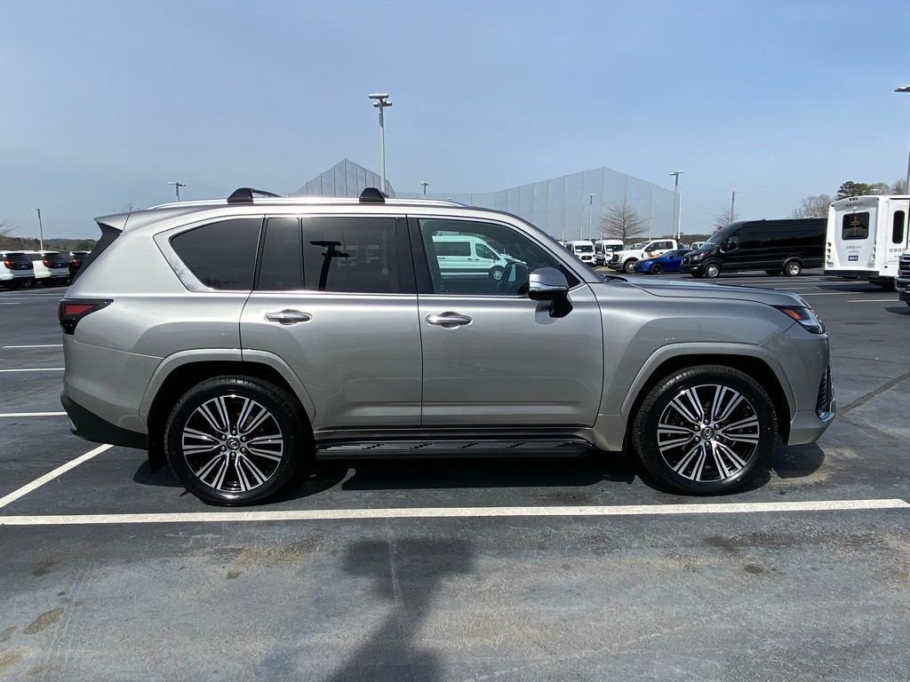 Used 2025 Lexus LX 600 4WD w/ Accessory Package (2T) image 6