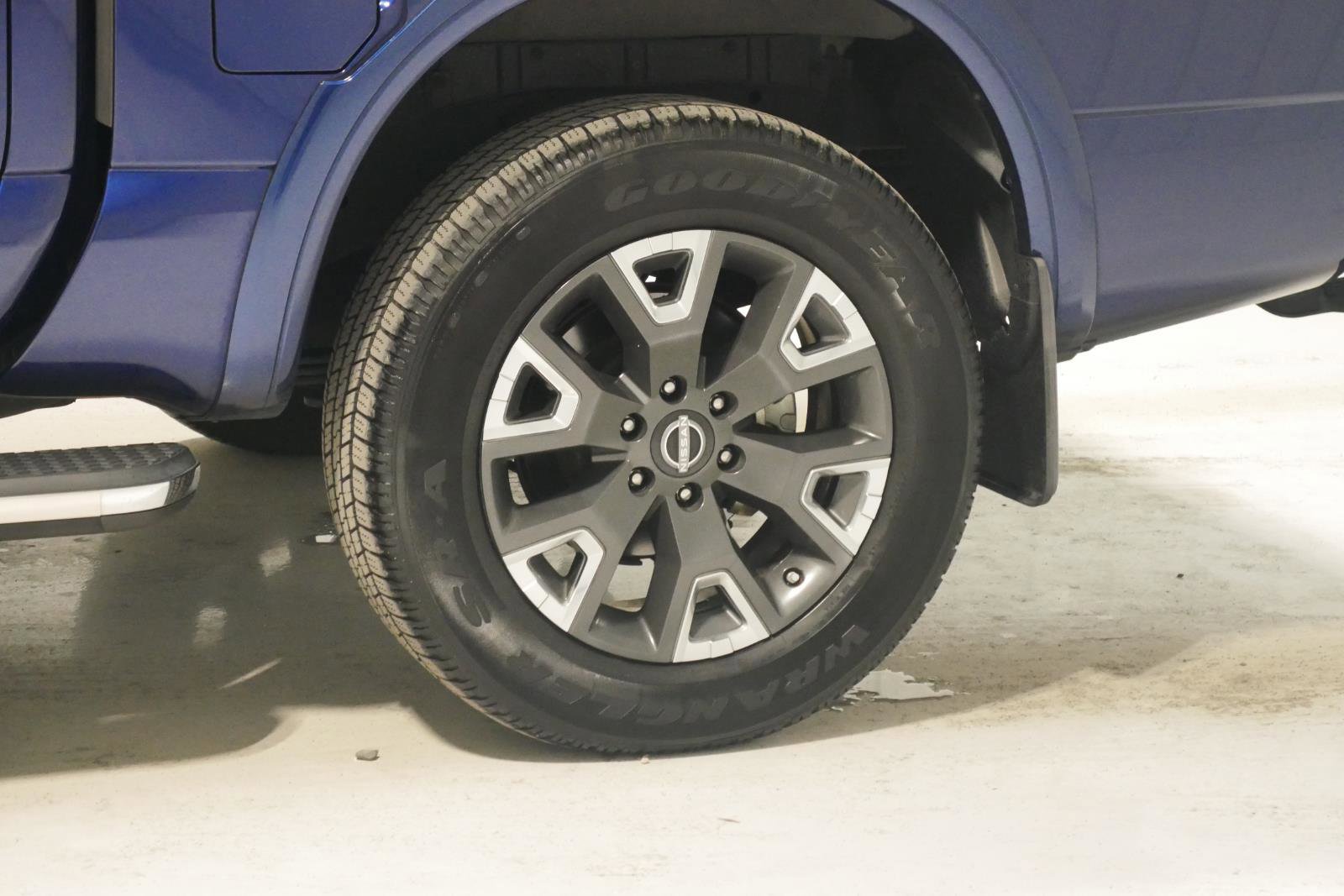 Used 2023 Nissan Titan Platinum Reserve w/ Moonroof Package image 27