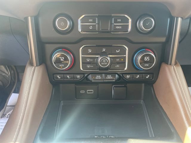 Used 2024 Chevrolet Tahoe High Country AWD/4WD image 17