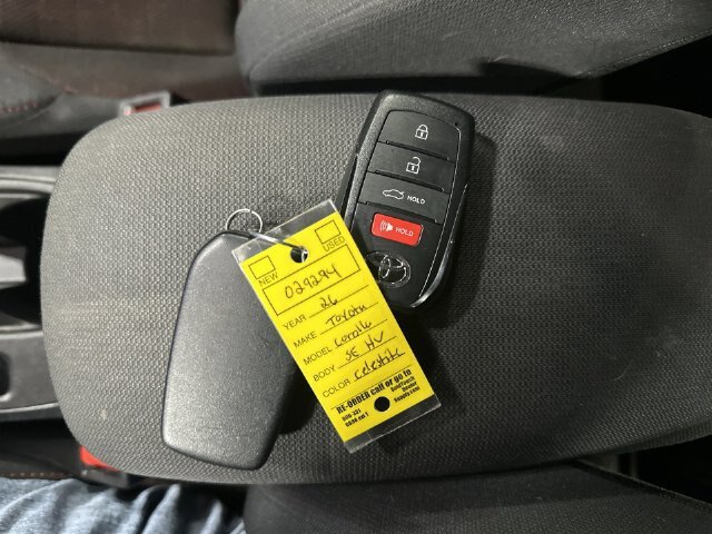 Used 2026 Toyota Corolla SE AWD/4WD image 33