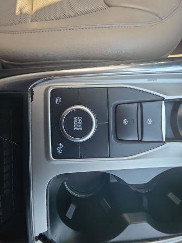 Certified 2020 Ford Explorer Limited w/ Hybrid Equipment Group 310A AWD/4WD image 22