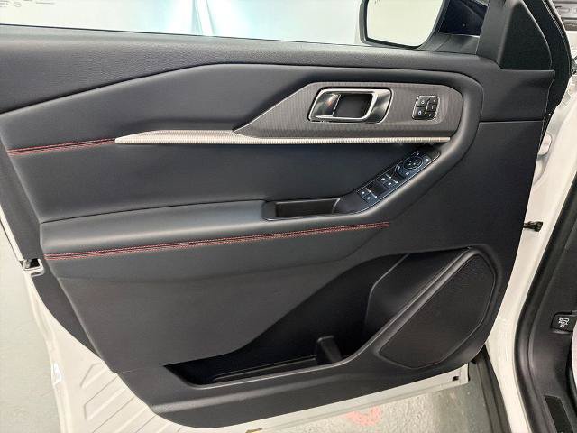 Certified 2025 Ford Explorer ST RWD image 11