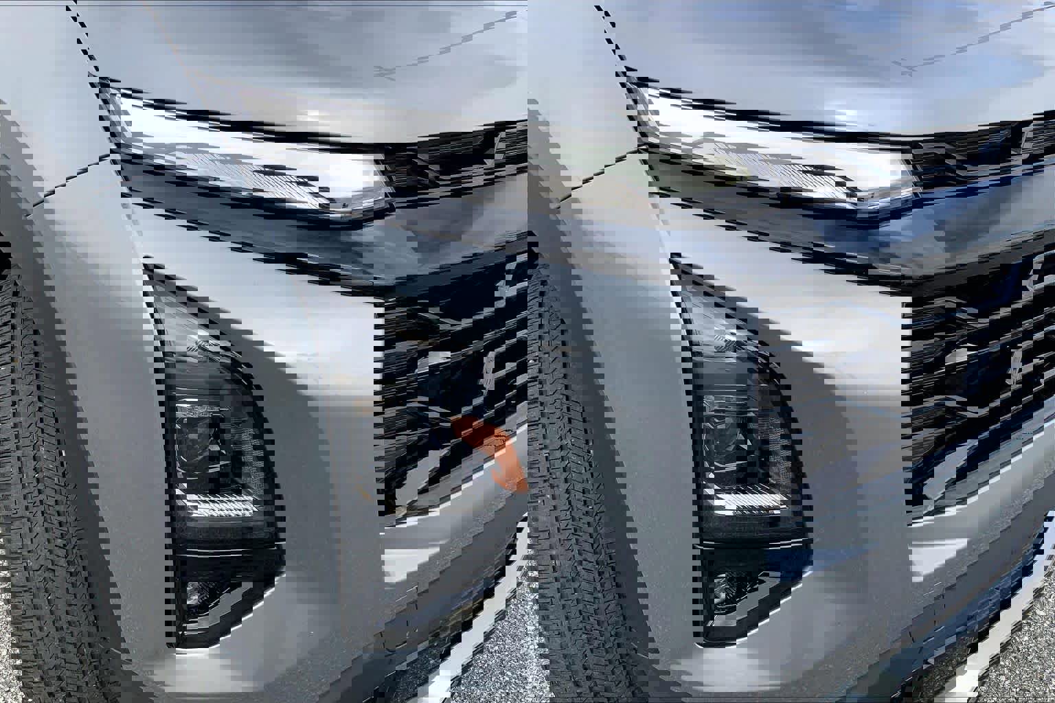 Used 2025 Chevrolet Equinox RS w/ Safety and Technology Package image 25