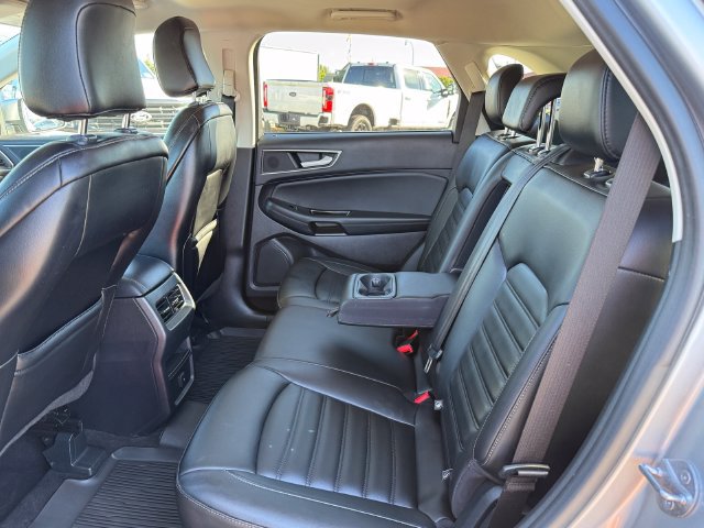 Certified 2020 Ford Edge SEL w/ Cold Weather Package AWD/4WD image 9