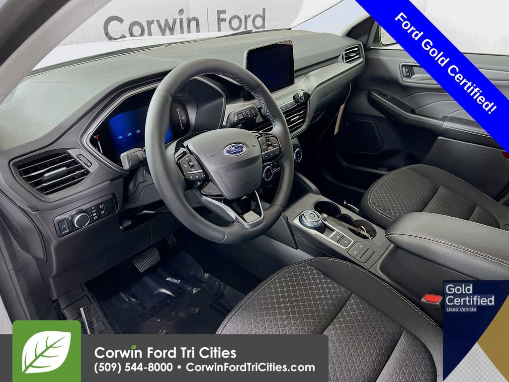 Certified 2024 Ford Escape Active image 3