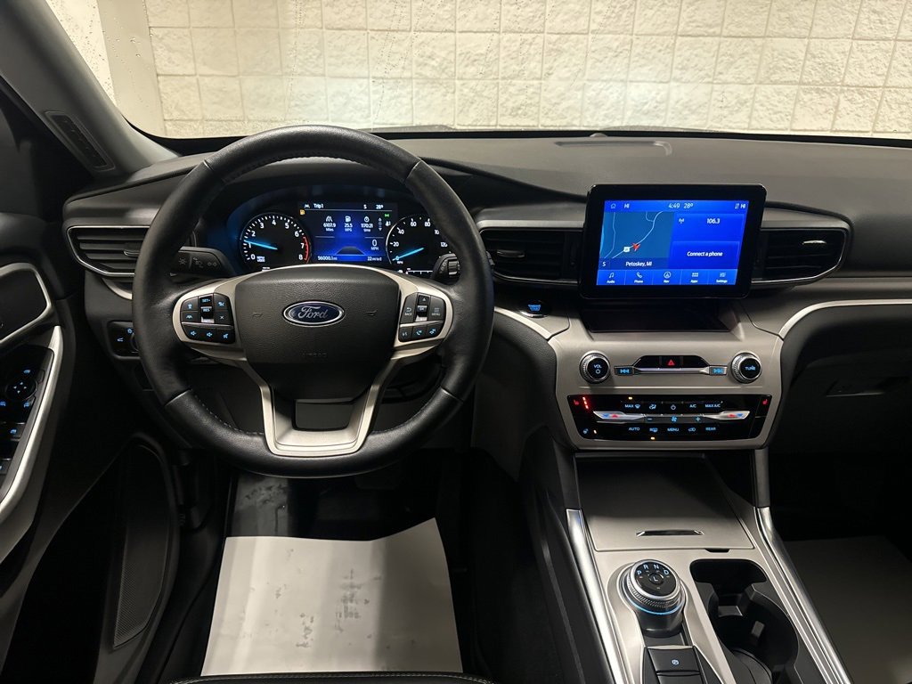 Certified 2022 Ford Explorer XLT w/ Equipment Group 202A image 5