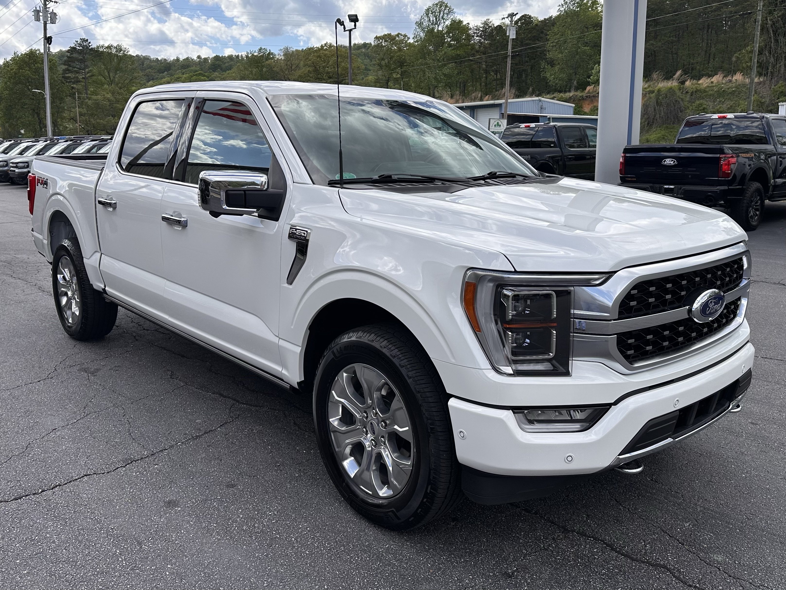 Certified 2023 Ford F150 Platinum w/ Equipment Group 701A High AWD/4WD image 4