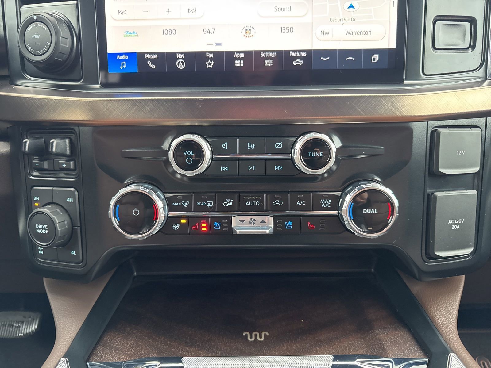 Certified 2024 Ford F350 King Ranch w/ Chrome Package image 36