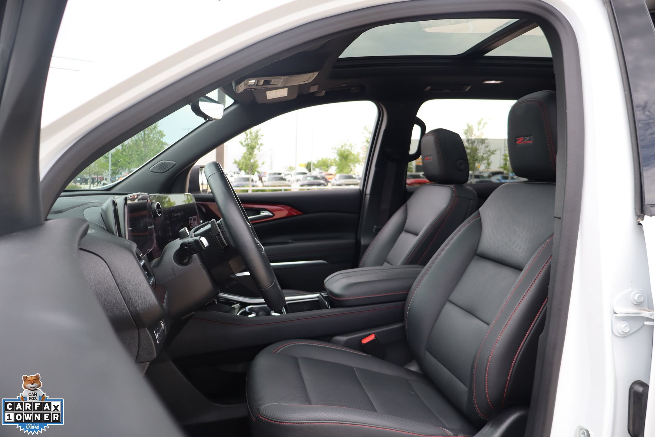 Used 2024 Chevrolet Traverse Z71 w/ Enhanced Driving Package AWD/4WD image 11