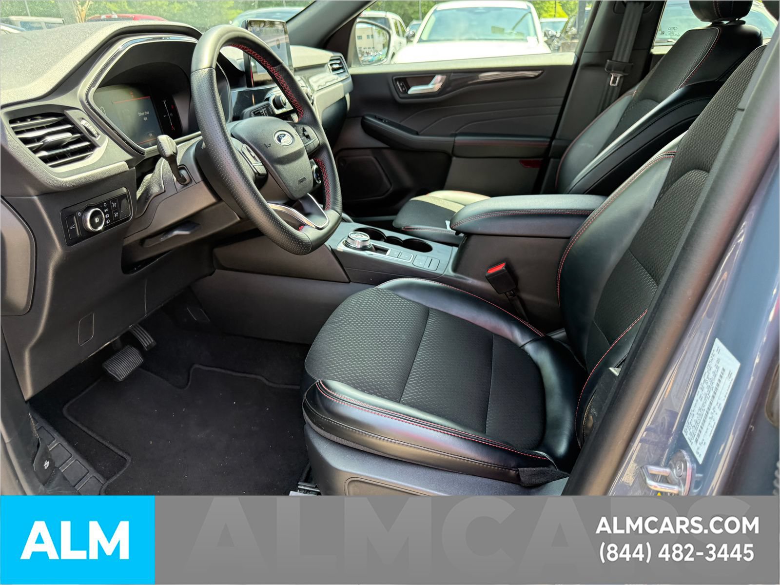 Certified 2025 Ford Escape ST-Line Select AWD/4WD image 11