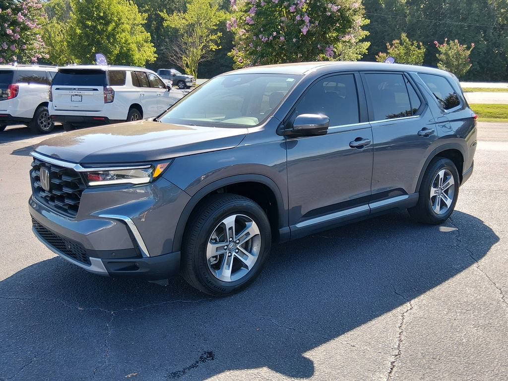 Used 2025 Honda Pilot EX-L image 8