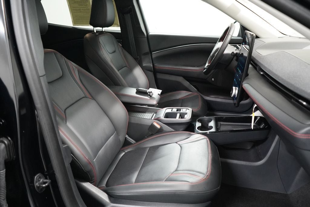 Certified 2025 Ford Mustang Mach-E Premium w/ Sport Appearance Package AWD/4WD image 32