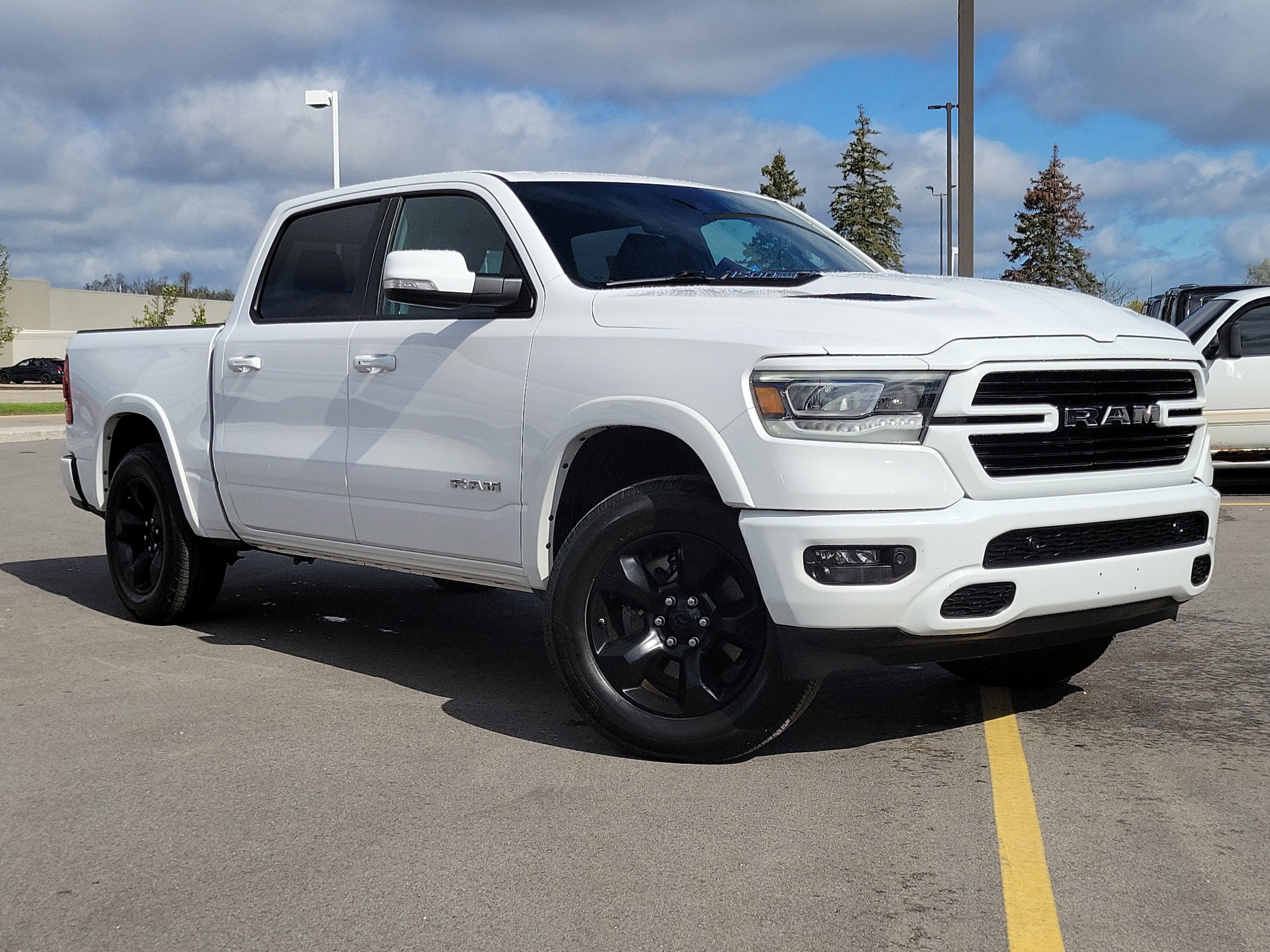 Used 2021 RAM 1500 Laramie w/ Sport Appearance Package AWD/4WD image 35