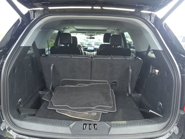 Certified 2023 Ford Explorer XLT w/ Equipment Group 202A image 11
