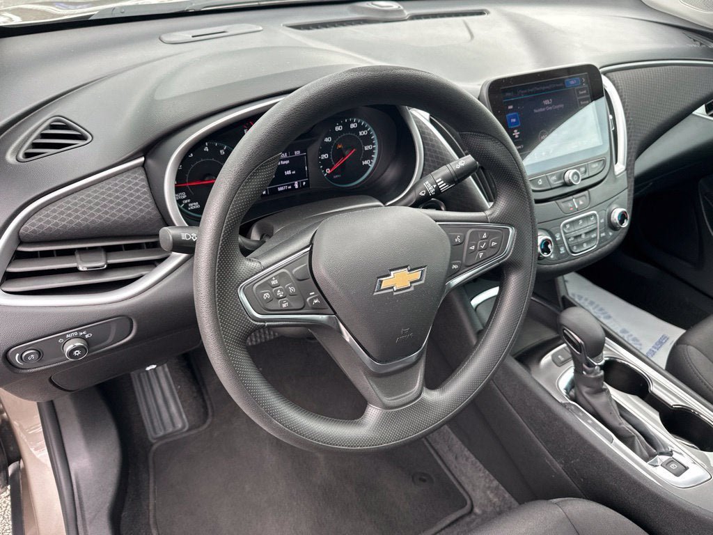 Used 2025 Chevrolet Malibu LT FWD image 15