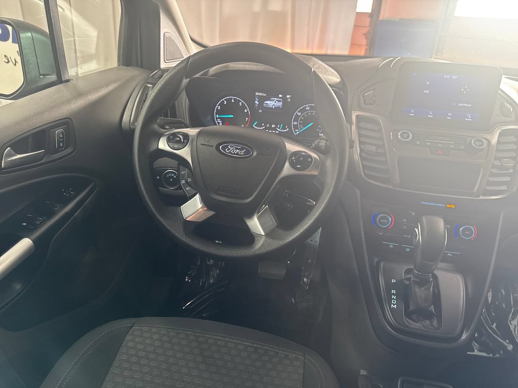 Certified 2022 Ford Transit Connect XLT FWD image 16