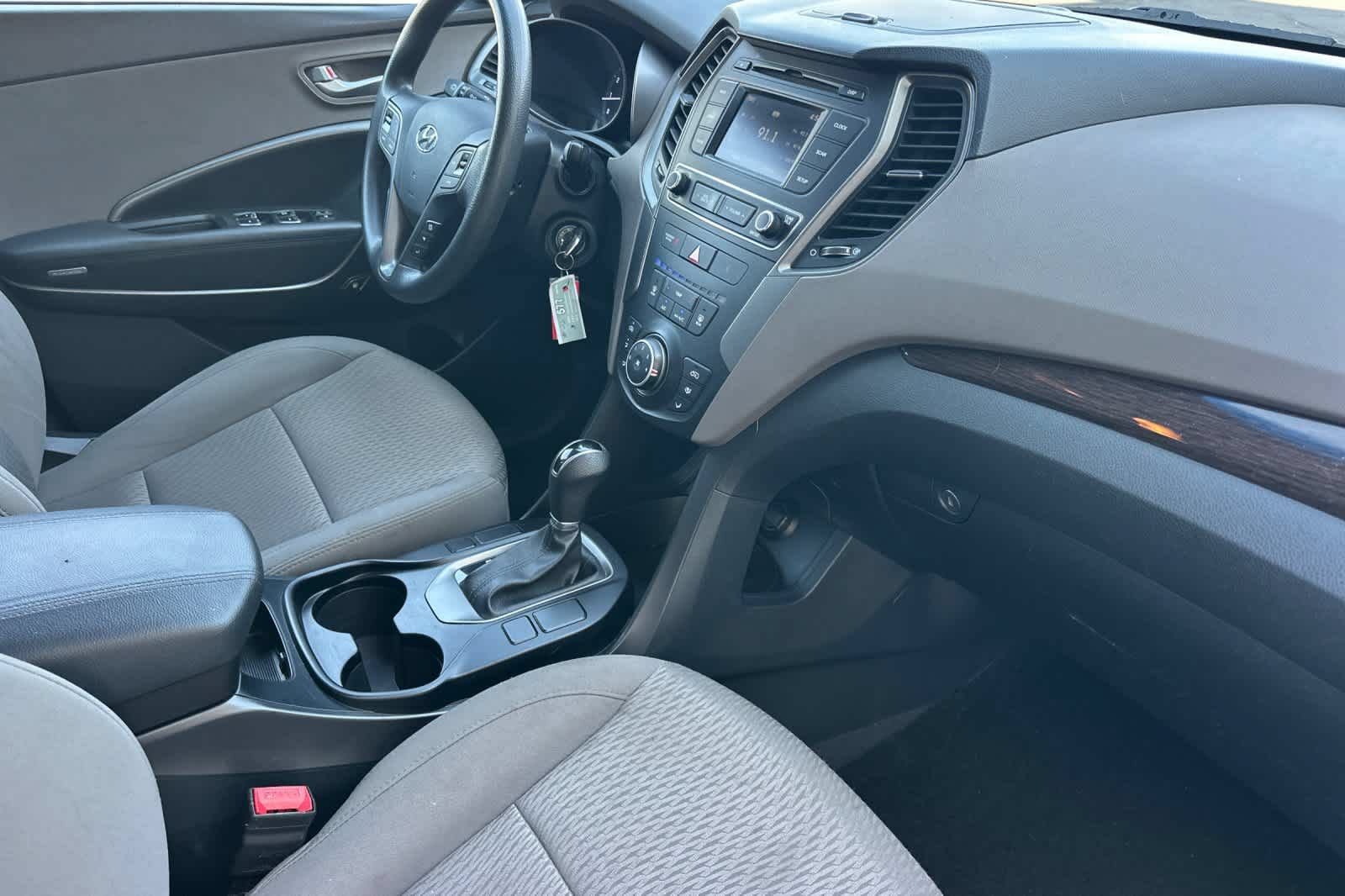 Used 2018 Hyundai Santa Fe Sport FWD image 16