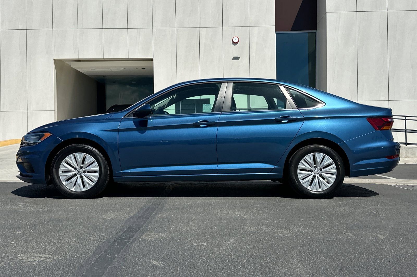 Used 2019 Volkswagen Jetta S image 6