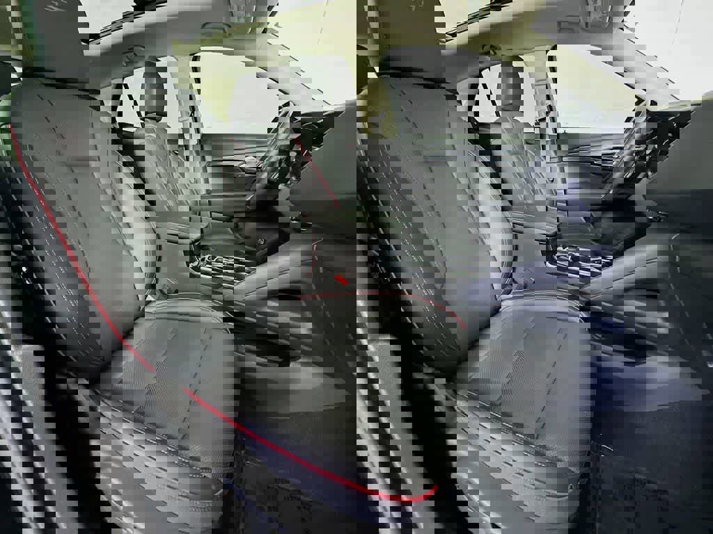 Used 2023 Buick Envision Essence w/ Sport Touring Package image 18