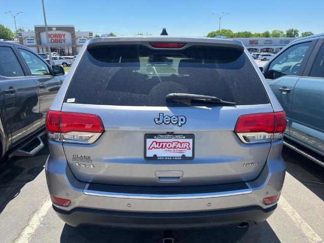 Used 2017 Jeep Grand Cherokee Limited AWD/4WD image 3