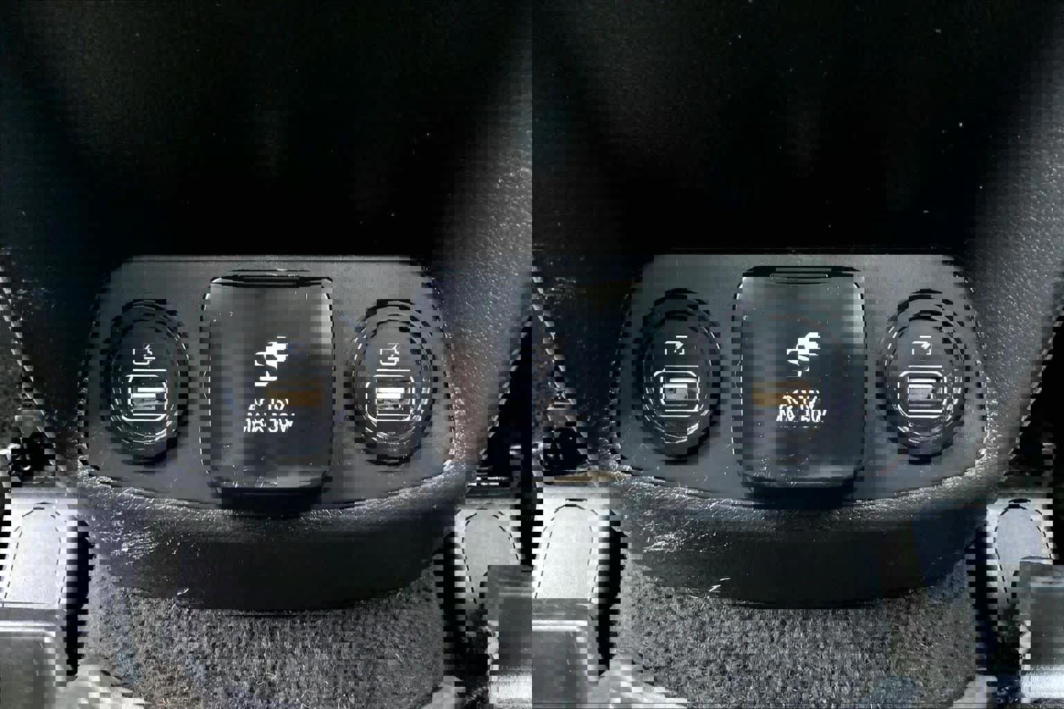 Used 2023 Hyundai Santa Fe Limited image 33