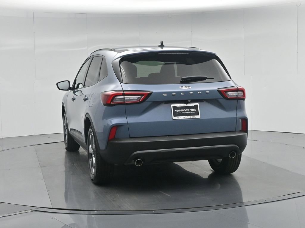 Certified 2025 Ford Escape ST-Line FWD image 30