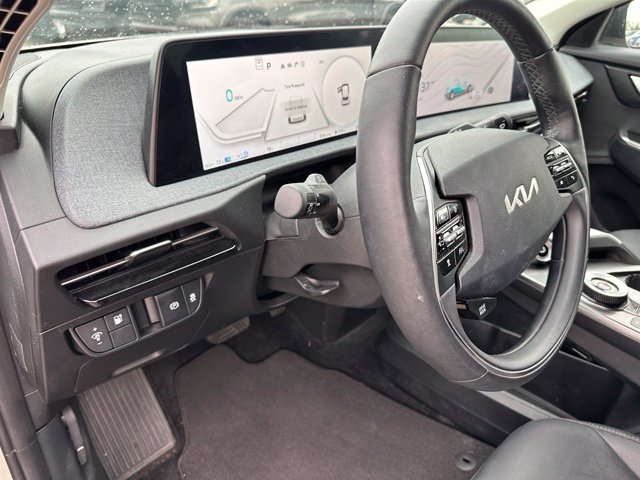 Used 2024 Kia EV6 Light AWD/4WD image 17