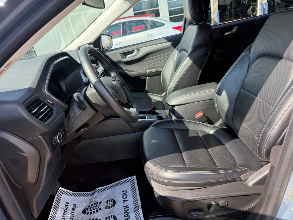 Certified 2023 Ford Escape Platinum image 20