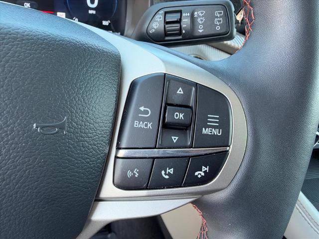 Certified 2025 Ford Explorer Active w/ Active Comfort Package RWD image 25