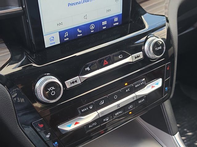 Certified 2023 Ford Explorer Limited w/ Limited Technology Package image 25