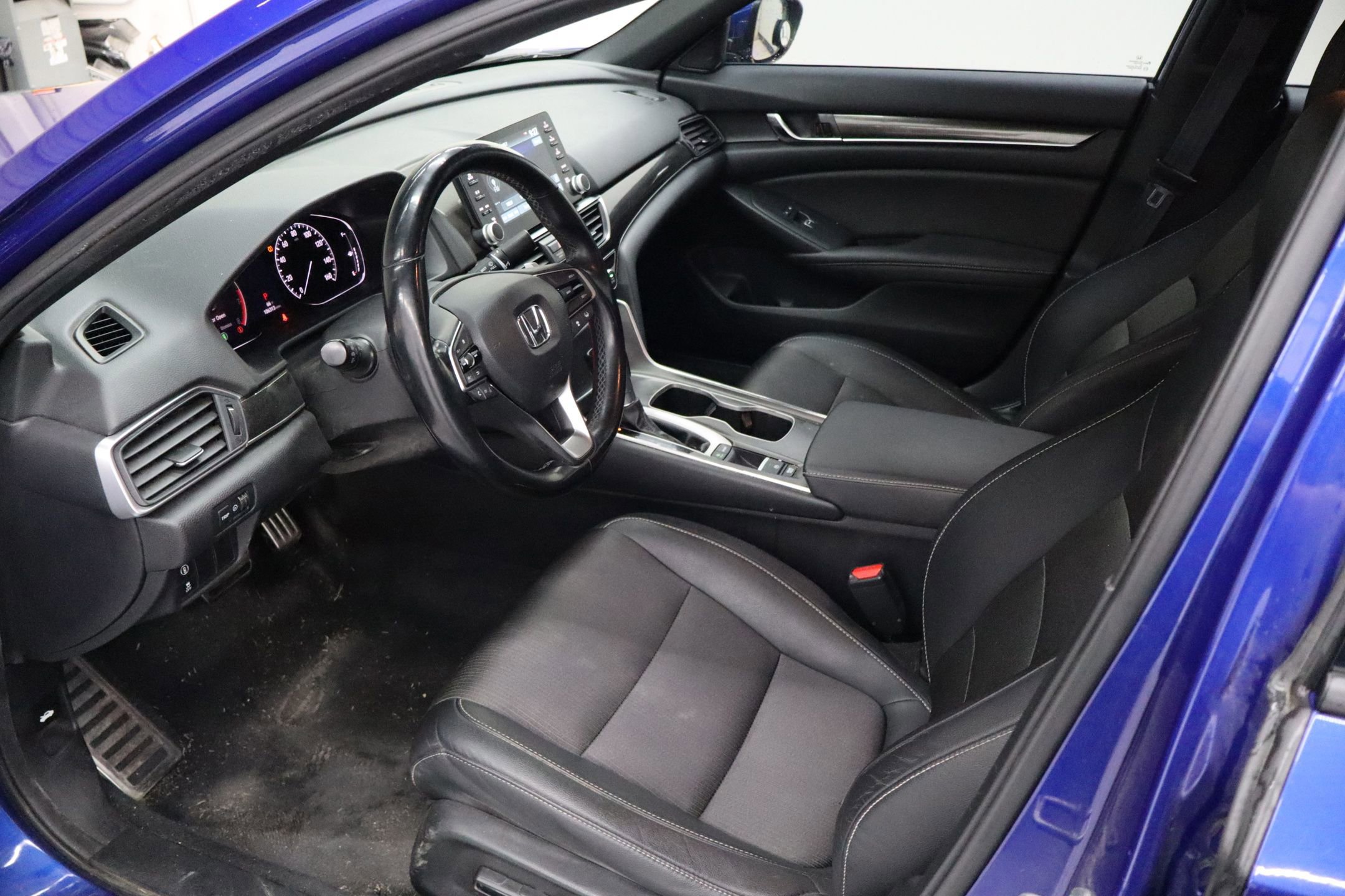 Used 2020 Honda Accord Sport image 23