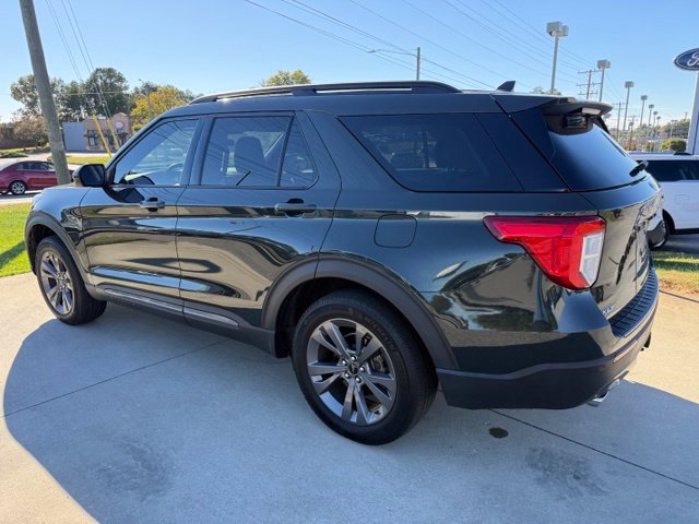 Certified 2024 Ford Explorer XLT w/ Equipment Group 202A AWD/4WD image 9