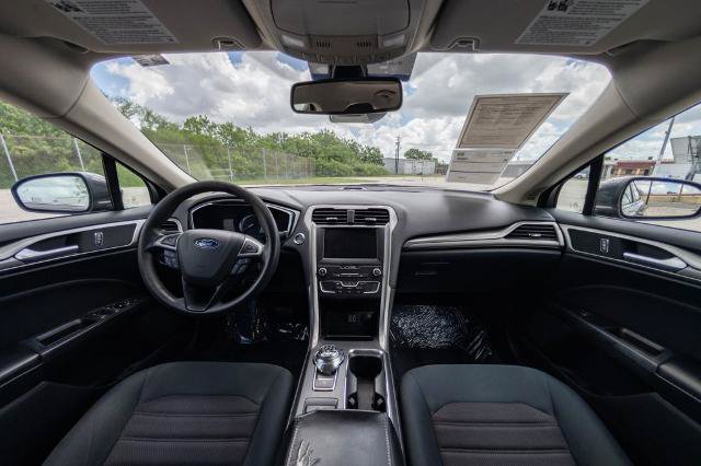 Certified 2020 Ford Fusion SE FWD image 18