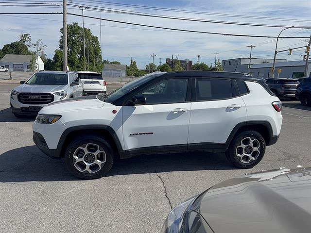 Used 2022 Jeep Compass Trailhawk AWD/4WD image 2